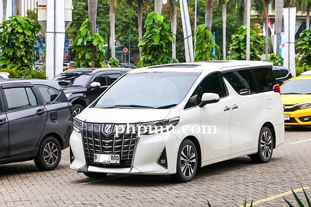 Inilah Cara Mudah Dapat Alphard Sewa Murah di Jakarta